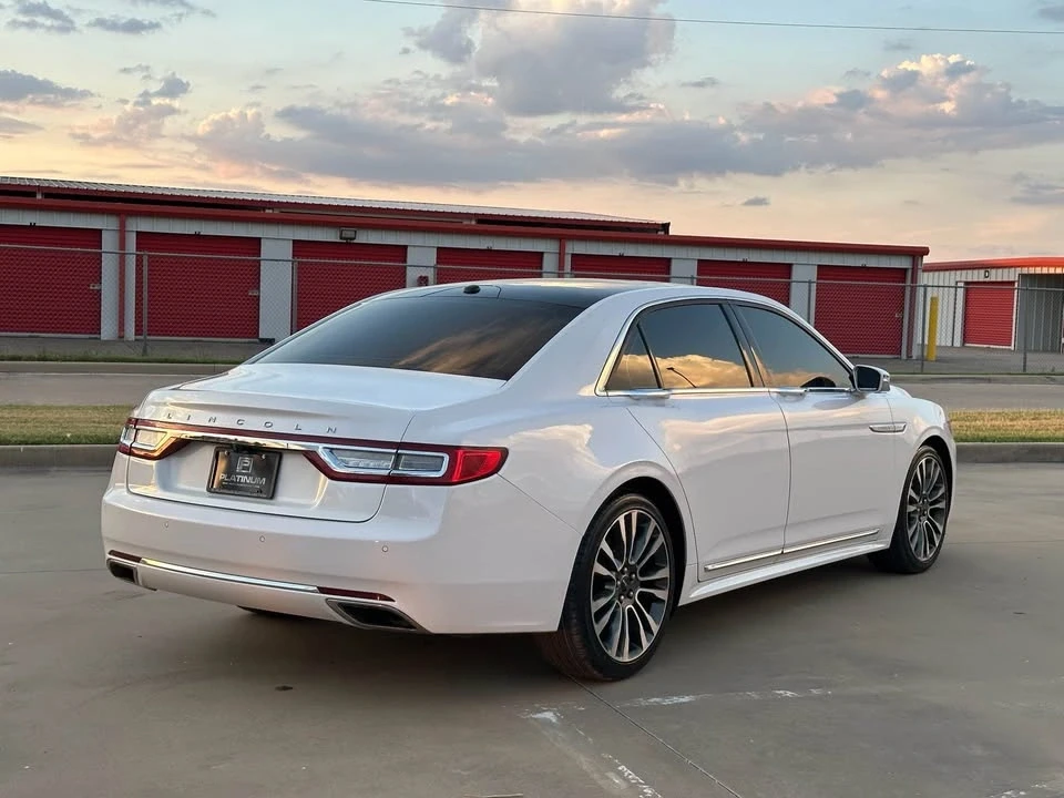2017 Lincoln Continental 10th Gen - Image 5 of 16
