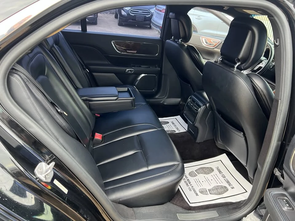 2017 Lincoln Continental 10th Gen - Image 17 of 20