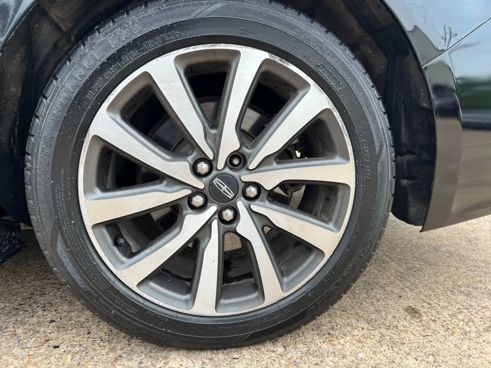 2017 Lincoln Continental 10th Gen - Image 10 of 20