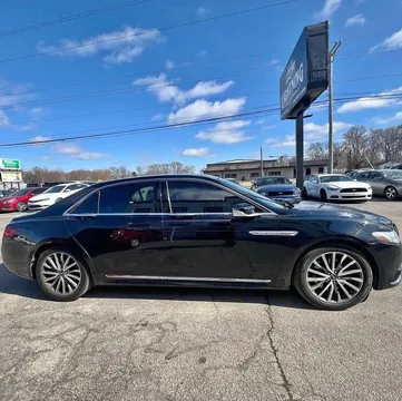 2017 Lincoln Continental Select