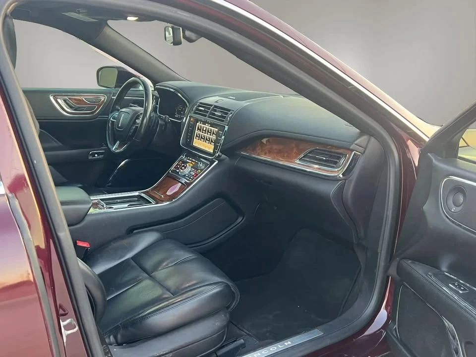 2017 Lincoln Continental 10th Gen - Image 19 of 20
