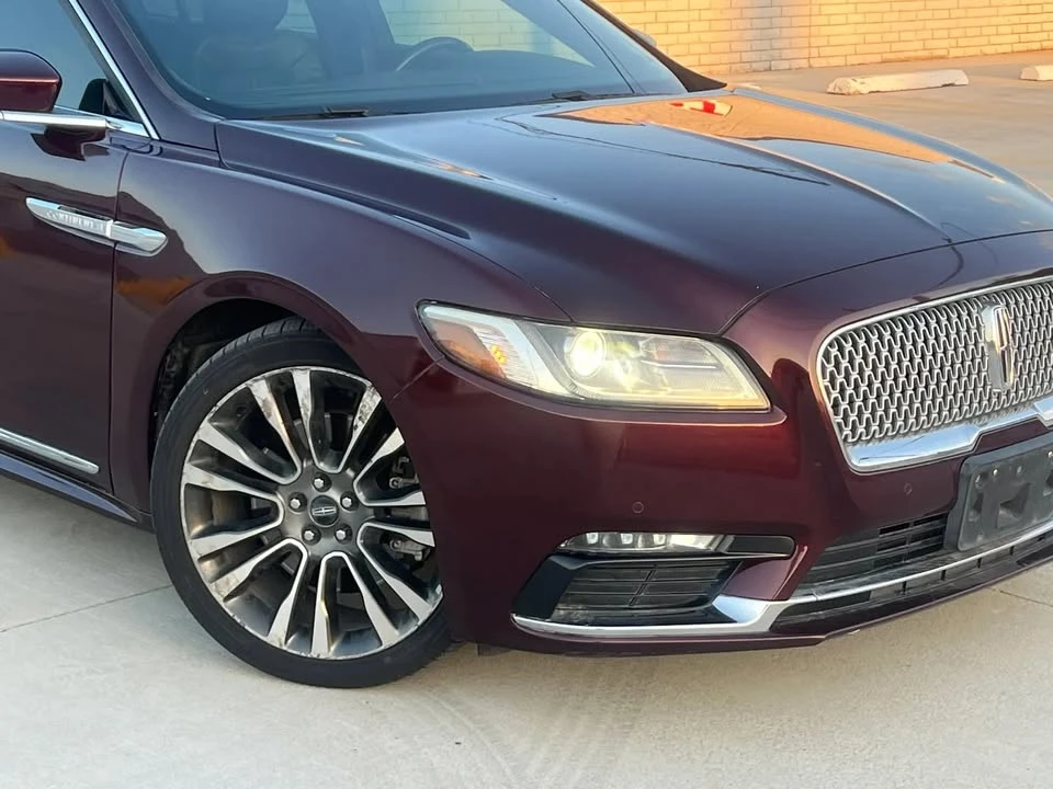 2017 Lincoln Continental 10th Gen - Image 5 of 20