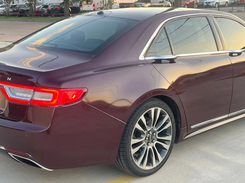 2017 Lincoln Continental 10th Gen - Image 8 of 20