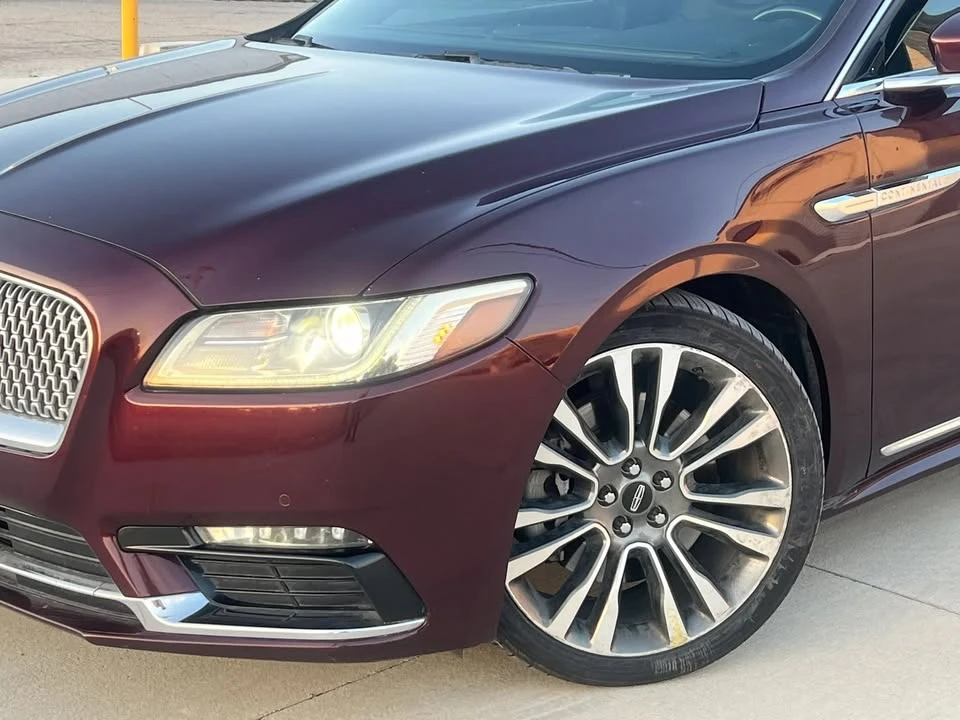 2017 Lincoln Continental 10th Gen - Image 3 of 20