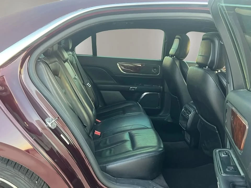 2017 Lincoln Continental 10th Gen - Image 18 of 20