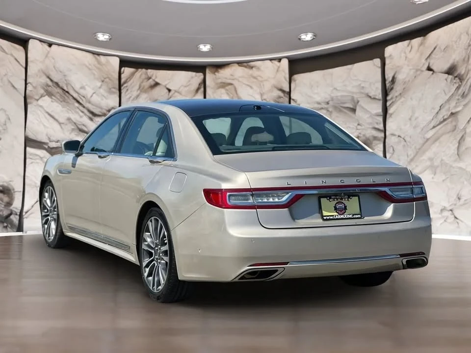 2017 Lincoln Continental 10th Gen - Image 8 of 20
