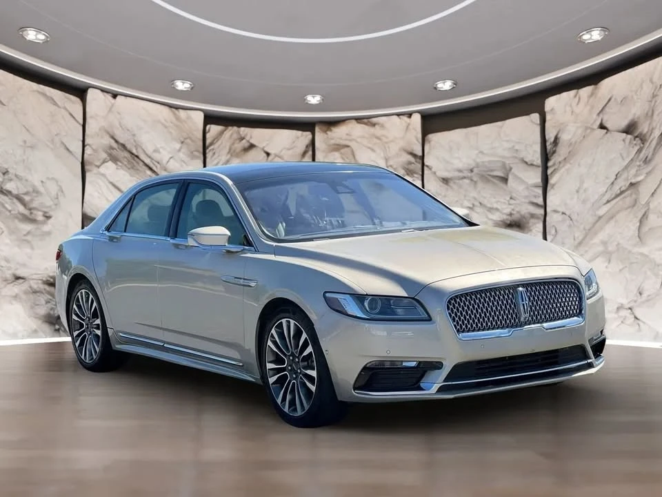 2017 Lincoln Continental 10th Gen - Image 3 of 20