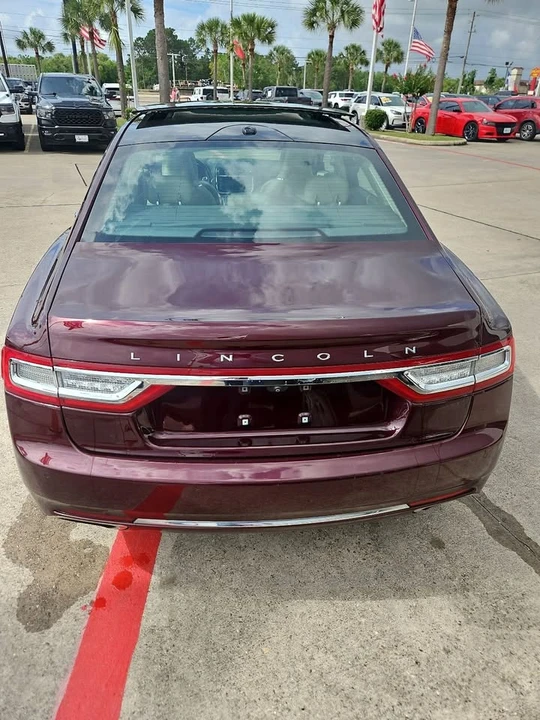 2017 Lincoln Continental 10th Gen - Image 6 of 15