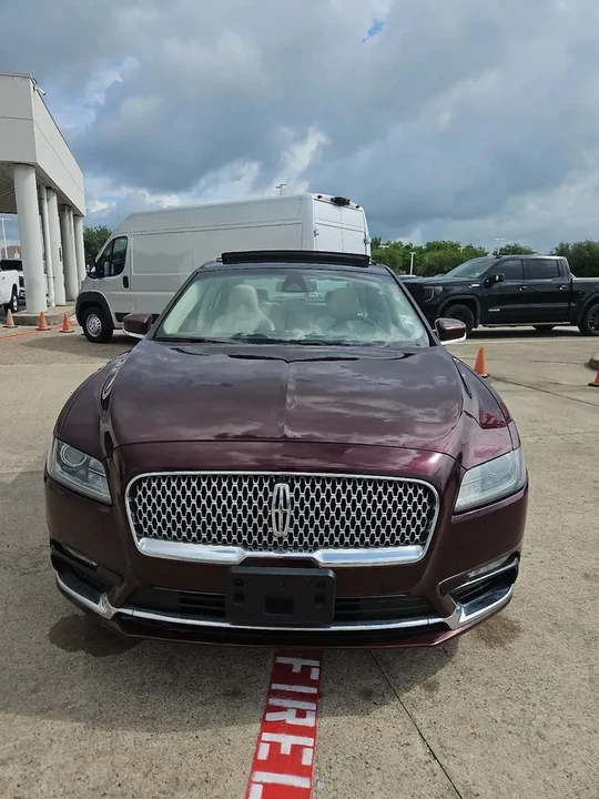 2017 Lincoln Continental 10th Gen - Image 3 of 15