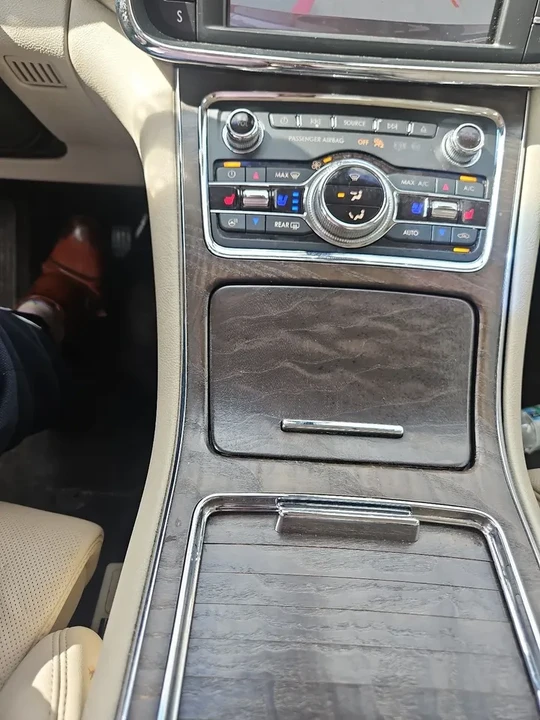2017 Lincoln Continental 10th Gen - Image 15 of 15