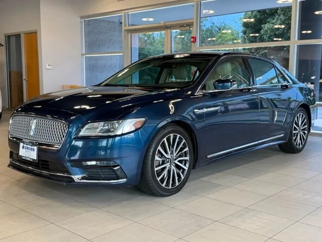 2017 Lincoln Continental 10th Gen - Image 3 of 19