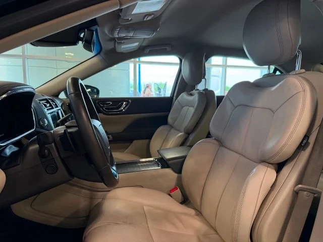 2017 Lincoln Continental 10th Gen - Image 9 of 19