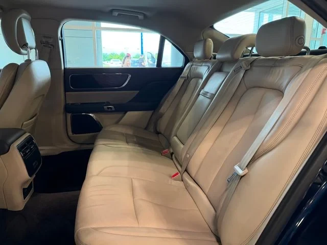 2017 Lincoln Continental 10th Gen - Image 10 of 19