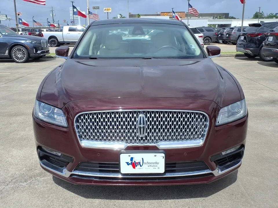 2017 Lincoln Continental 10th Gen - Image 2 of 19
