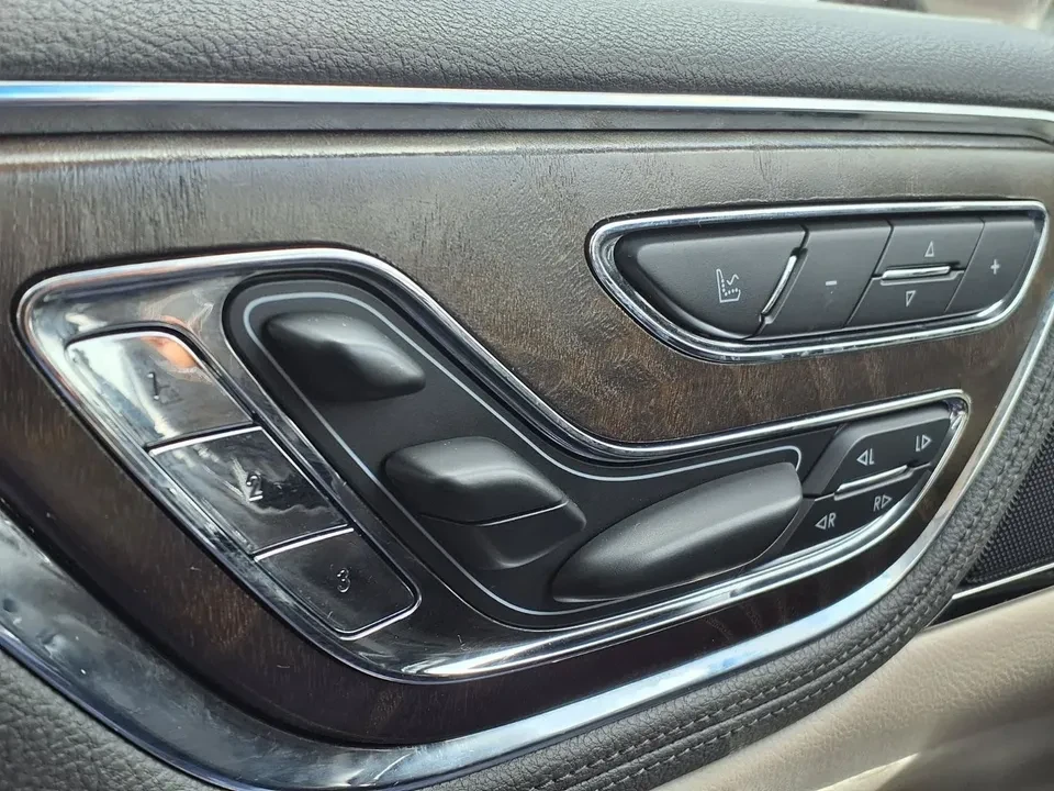2017 Lincoln Continental 10th Gen - Image 19 of 19