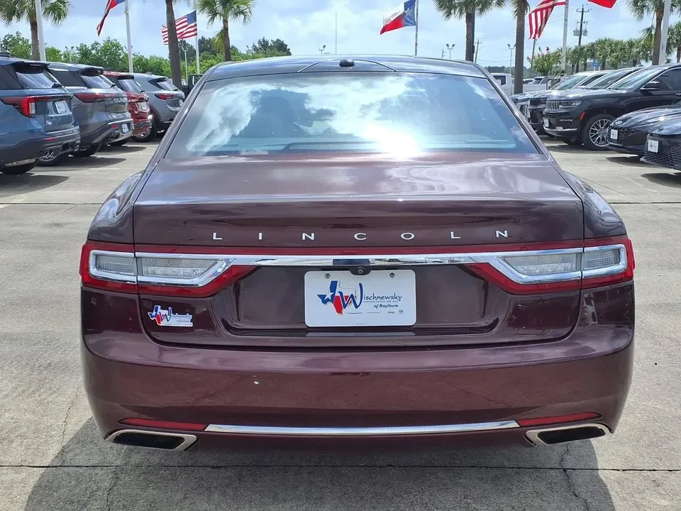 2017 Lincoln Continental 10th Gen - Image 5 of 19