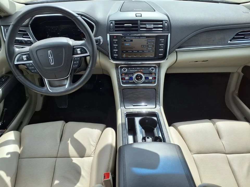 2017 Lincoln Continental 10th Gen - Image 10 of 19