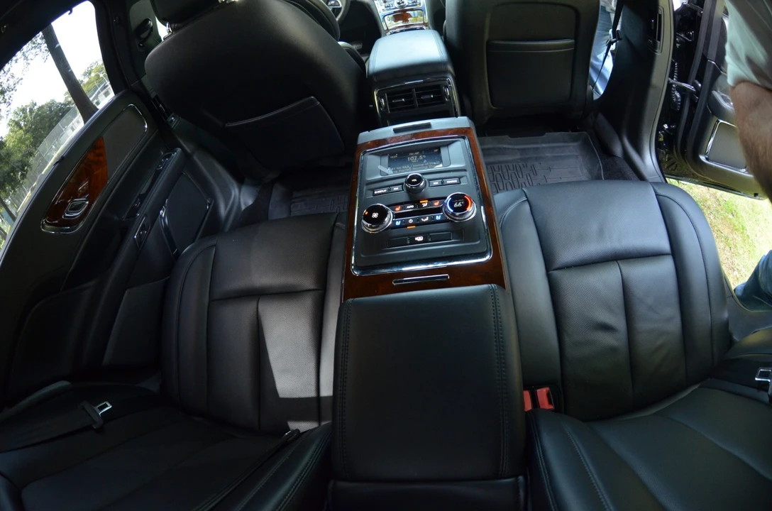 2017 Lincoln Continental 10th Gen - Image 15 of 20