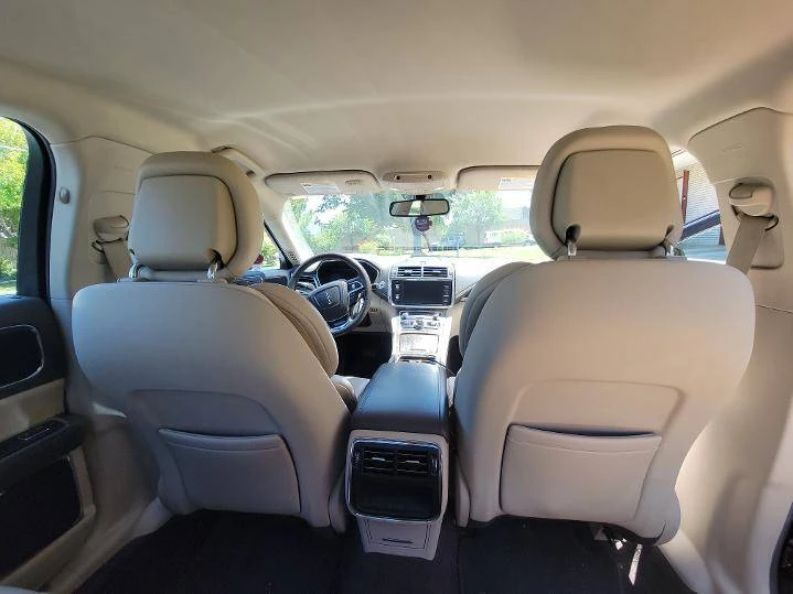 2017 Lincoln Continental 10th Gen - Image 8 of 8