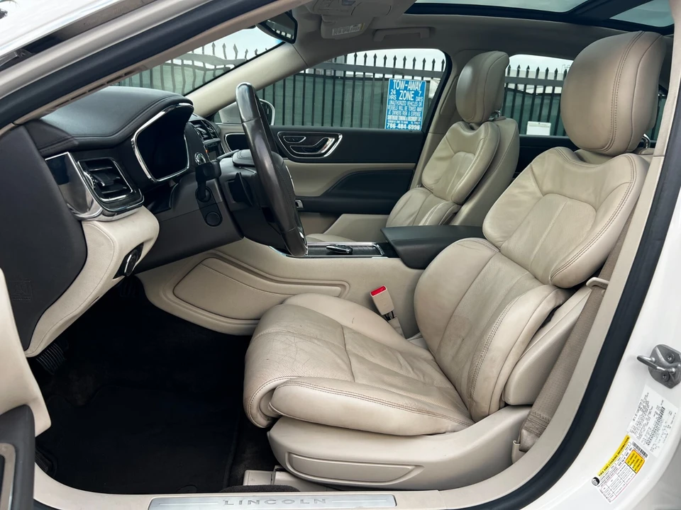 2017 Lincoln Continental 10th Gen - Image 15 of 28