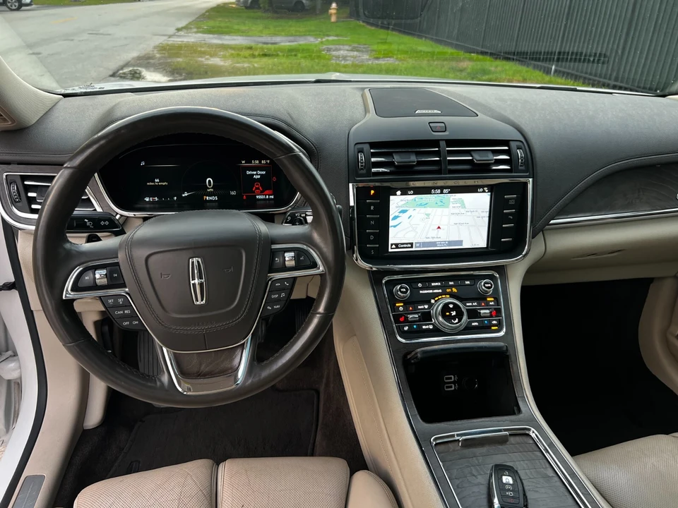 2017 Lincoln Continental 10th Gen - Image 21 of 28