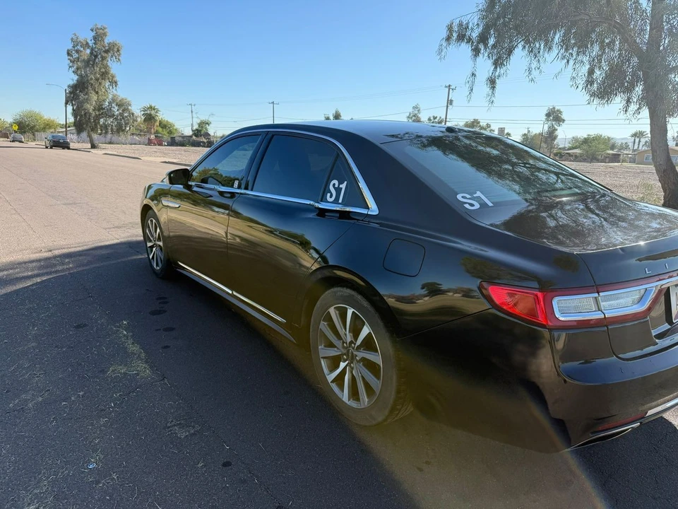 2017 Lincoln Continental 10th Gen - Image 4 of 18
