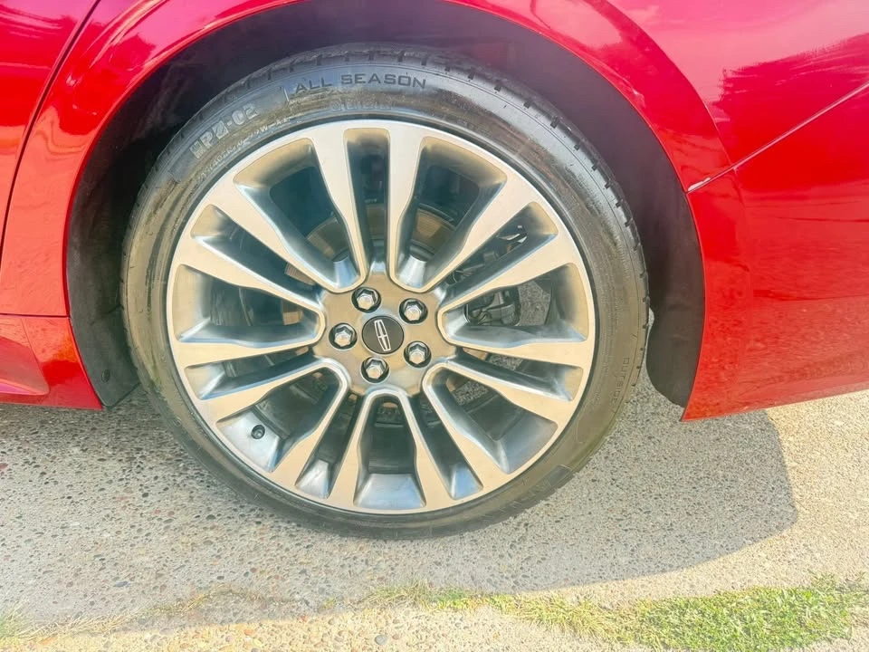 2017 Lincoln Continental 10th Gen - Image 6 of 14