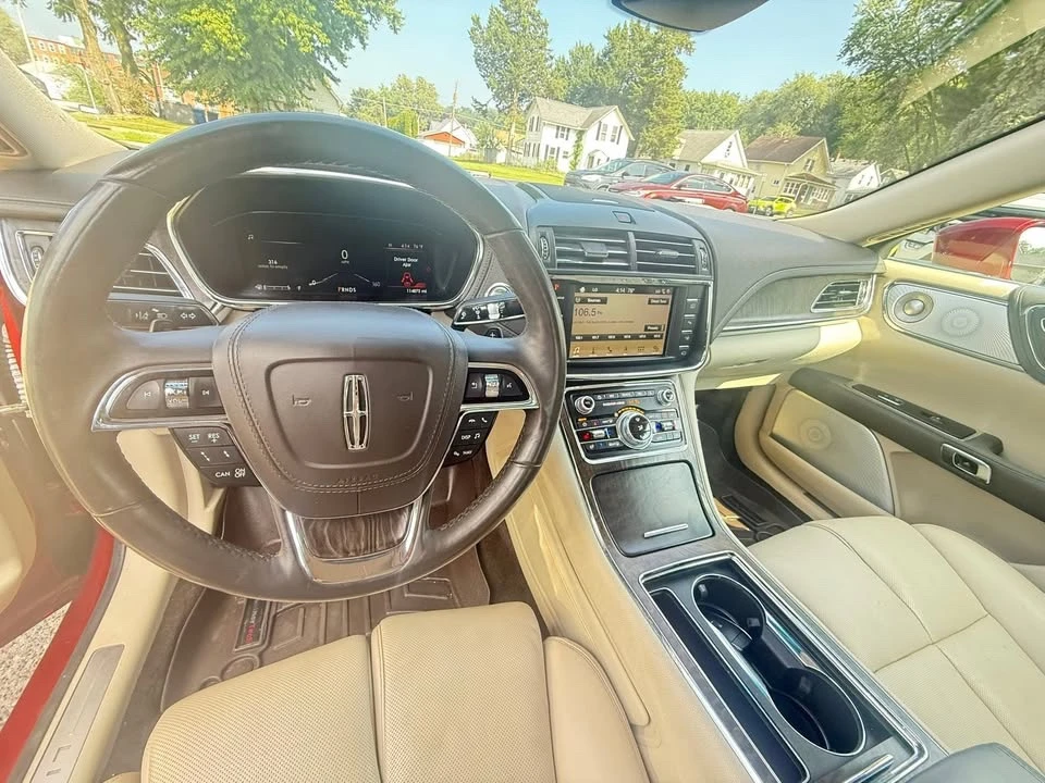 2017 Lincoln Continental 10th Gen - Image 8 of 14