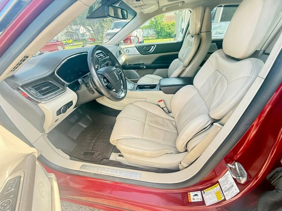 2017 Lincoln Continental 10th Gen - Image 7 of 14