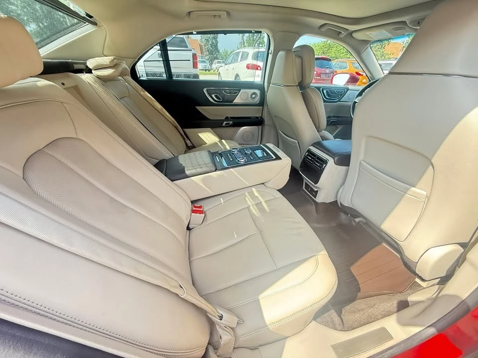 2017 Lincoln Continental 10th Gen - Image 11 of 14