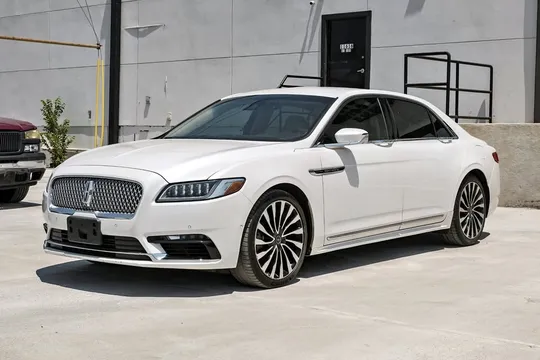 2017 Lincoln Continental Black Label