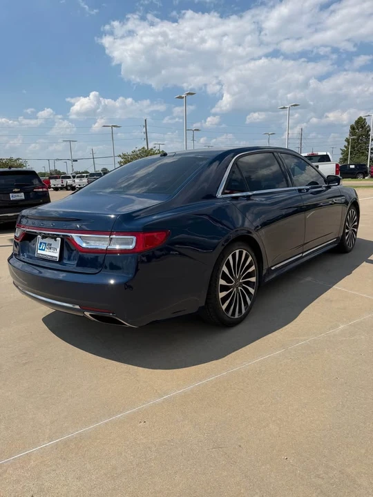 2017 Lincoln Continental 10th Gen - Image 6 of 17