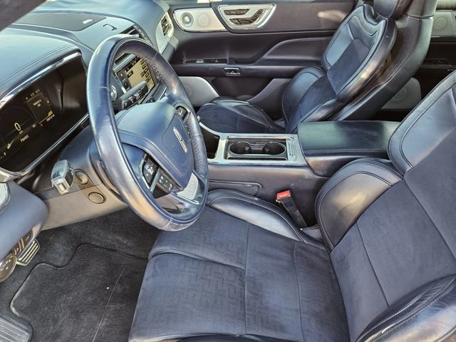 2017 Lincoln Continental 10th Gen - Image 13 of 20