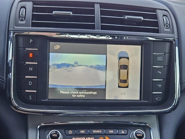 2017 Lincoln Continental 10th Gen - Image 17 of 20