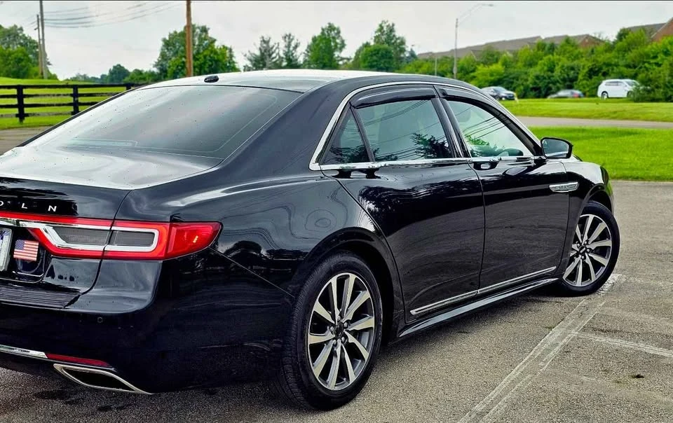 2017 Lincoln Continental 10th Gen - Image 11 of 17