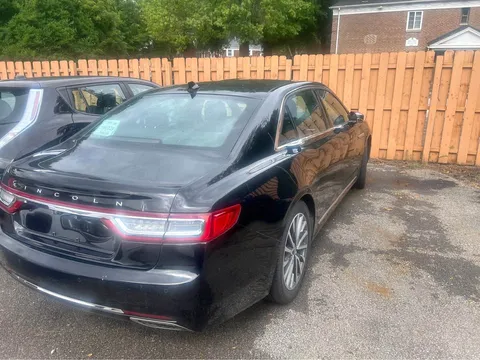 2017 Lincoln Continental Black Label Sedan 4D