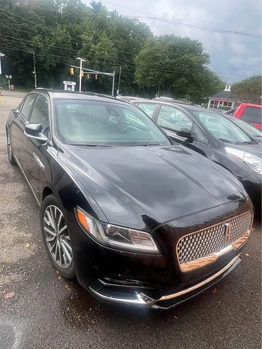 2017 Lincoln Continental 10th Gen - Image 4 of 7