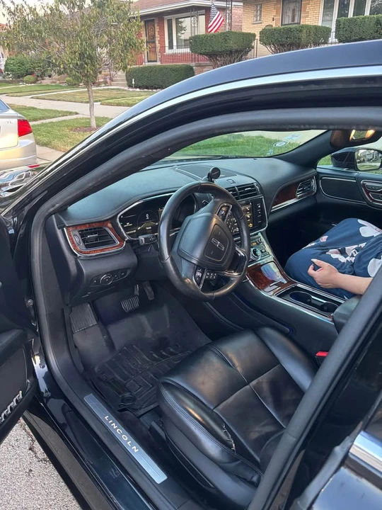 2017 Lincoln Continental 10th Gen - Image 10 of 17