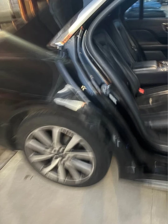 2017 Lincoln Continental 10th Gen - Image 14 of 17
