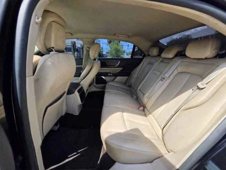 2017 Lincoln Continental 10th Gen - Image 8 of 8