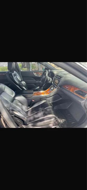 2017 Lincoln Continental 10th Gen - Image 9 of 12