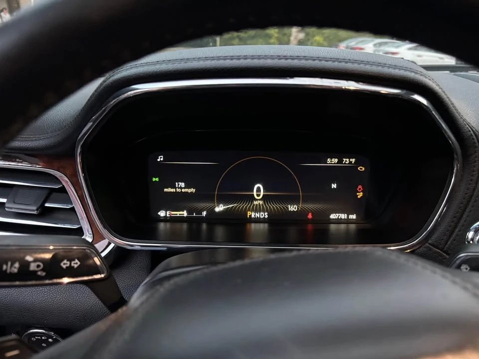 2017 Lincoln Continental 10th Gen - Image 5 of 8