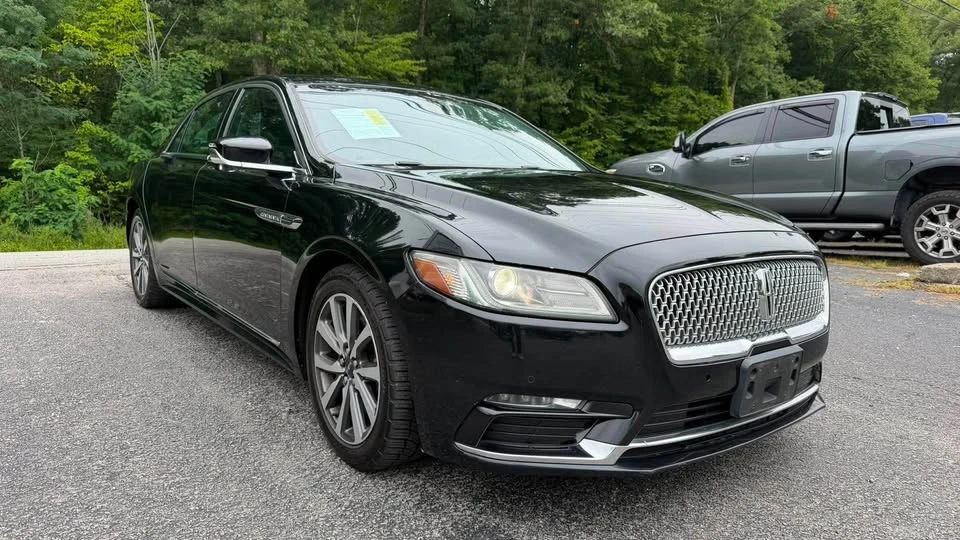2017 Lincoln Continental 10th Gen - Image 7 of 20