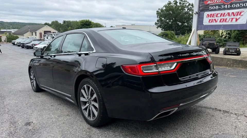 2017 Lincoln Continental 10th Gen - Image 3 of 20