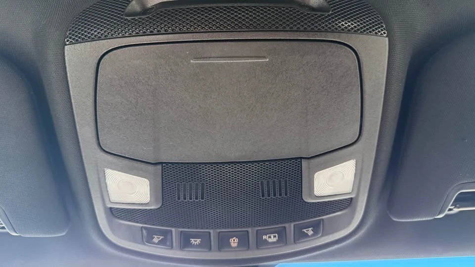 2017 Lincoln Continental 10th Gen - Image 19 of 20