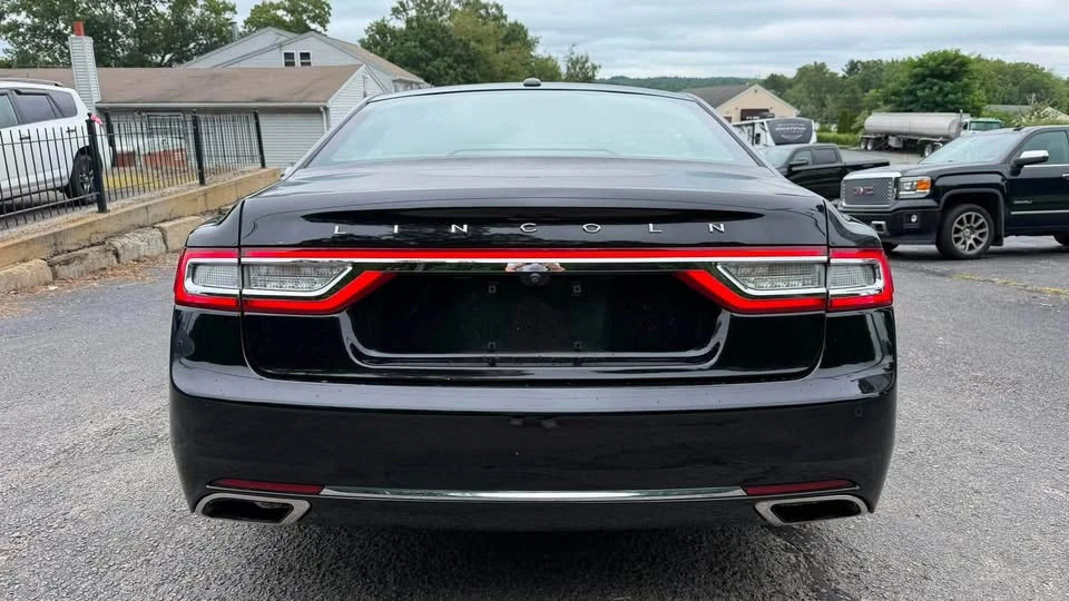 2017 Lincoln Continental 10th Gen - Image 4 of 20