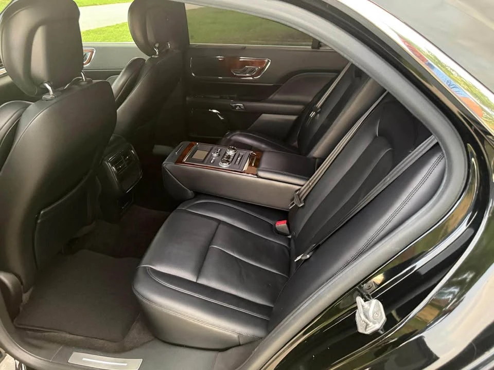 2017 Lincoln Continental 10th Gen - Image 13 of 19