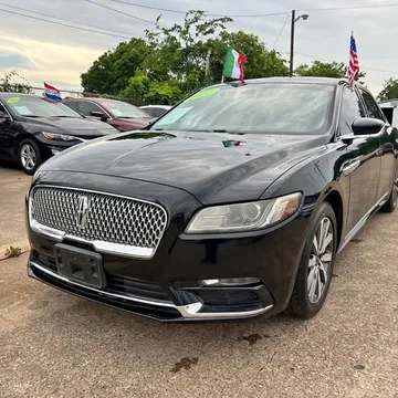 2017 Lincoln Continental Premiere