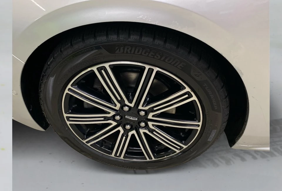 2017 Lincoln Continental 10th Gen - Image 17 of 20