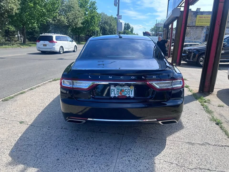 2017 Lincoln Continental 10th Gen - Image 5 of 18